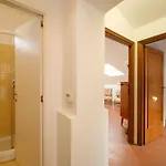 Apartment Juan&elisa Trevi By Buddyrent