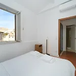 Apartment Juan&elisa Trevi By Buddyrent *